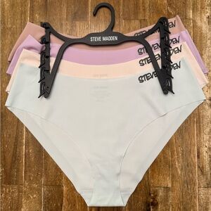 NWT Steve Madden Cheeky 4 Pack Seamless Briefs